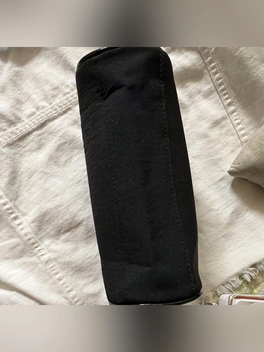 N/A black faux